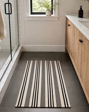 Load image into Gallery viewer, Amara Accent Rug