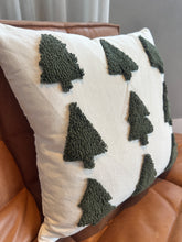 Load image into Gallery viewer, Tufted Christmas Tree Pillow Cover